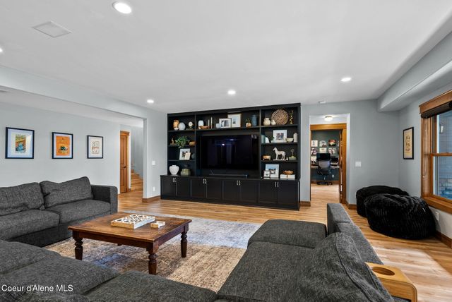 451 N Kennewick Ln, Liberty Lake, WA 99019
