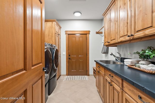 451 N Kennewick Ln, Liberty Lake, WA 99019