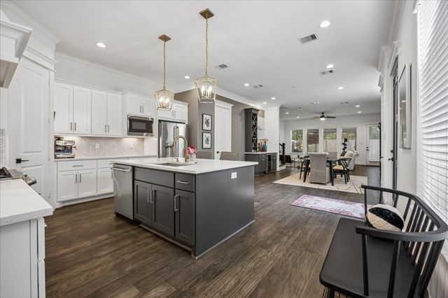 1727 Michigan Street, Houston, TX 77006