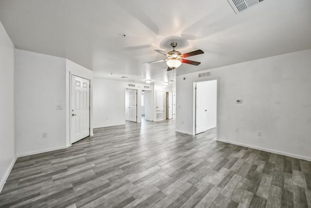 3065 N 67th Avenue Apt 132, Phoenix, AZ 85033