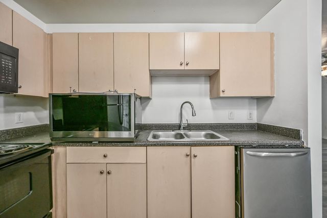 3065 N 67th Avenue Apt 132, Phoenix, AZ 85033