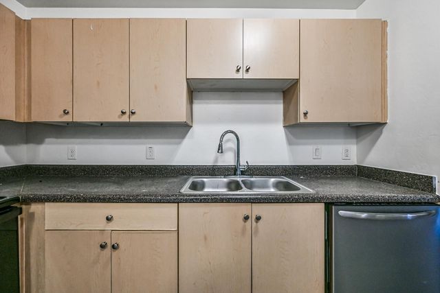 3065 N 67th Avenue Apt 132, Phoenix, AZ 85033