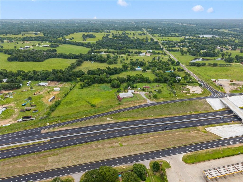 17645 Highway 6, Navasota, TX 77868 — photo 2