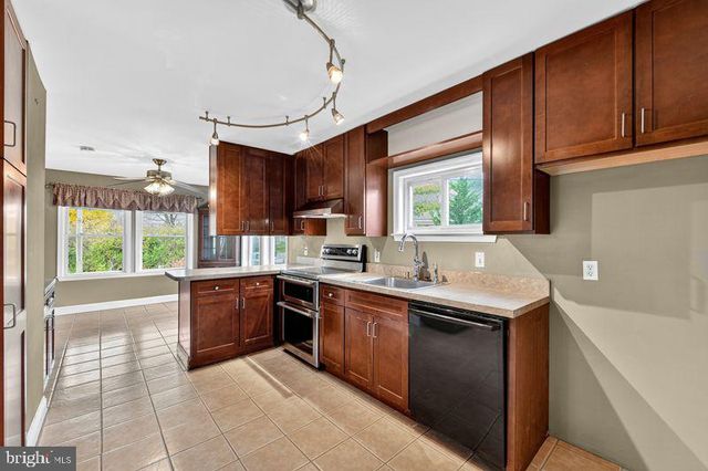 206 RACE ST, Downingtown, PA 19335