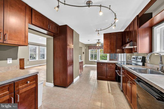 206 RACE ST, Downingtown, PA 19335