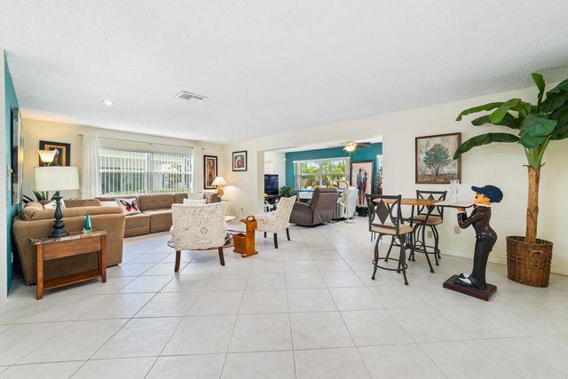 6303 Silver Moon Lane, Greenacres, FL 33463