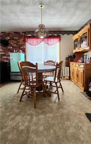 3704 S CLAREMONT Avenue, Independence, MO 64052