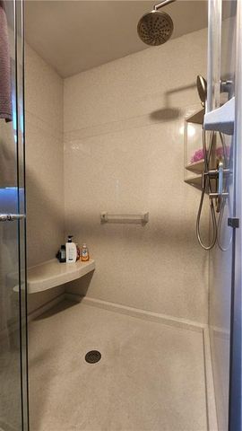 3704 S CLAREMONT Avenue, Independence, MO 64052