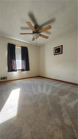 3704 S CLAREMONT Avenue, Independence, MO 64052