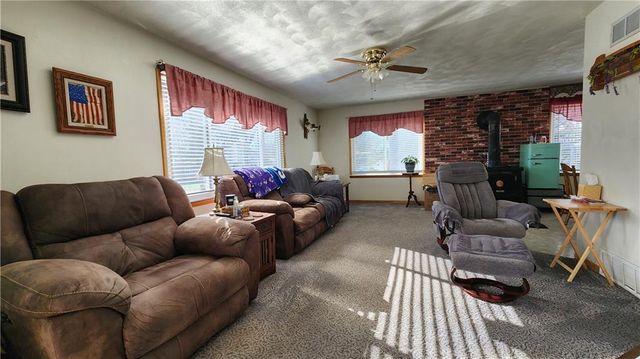 3704 S CLAREMONT Avenue, Independence, MO 64052