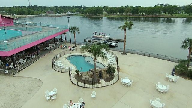 403 Black Walnut Drive, Conroe, TX 77304