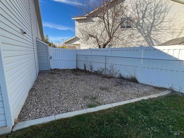 2360 Grey Hawk Ave, Kuna, ID 83634