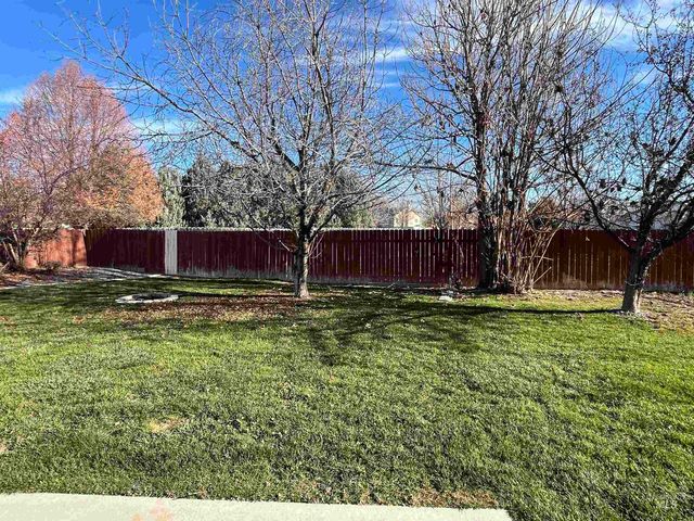 2360 Grey Hawk Ave, Kuna, ID 83634