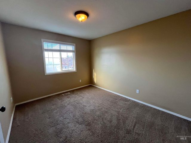 2360 Grey Hawk Ave, Kuna, ID 83634