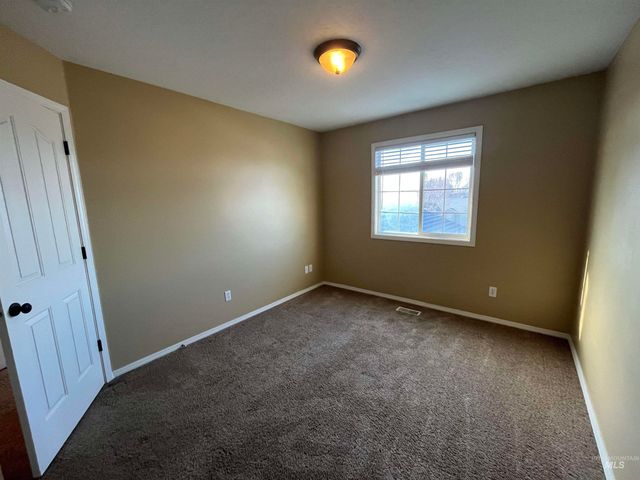 2360 Grey Hawk Ave, Kuna, ID 83634