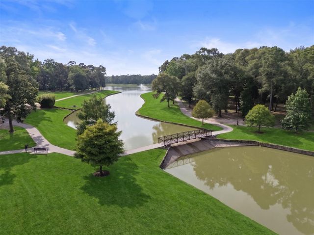 3318 W Benders Landing Boulevard, Spring, TX 77386