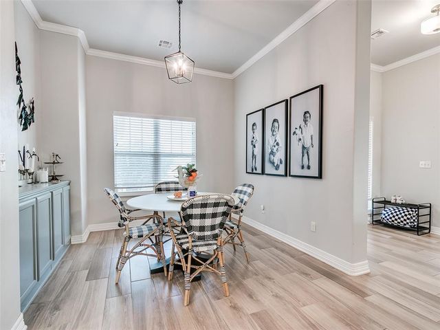 10624 Glover River Drive, Yukon, OK 73099