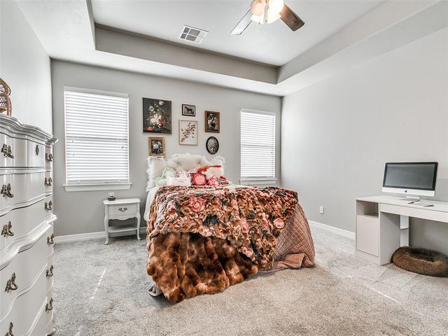 10624 Glover River Drive, Yukon, OK 73099