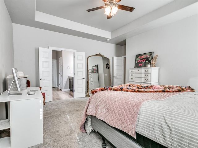 10624 Glover River Drive, Yukon, OK 73099