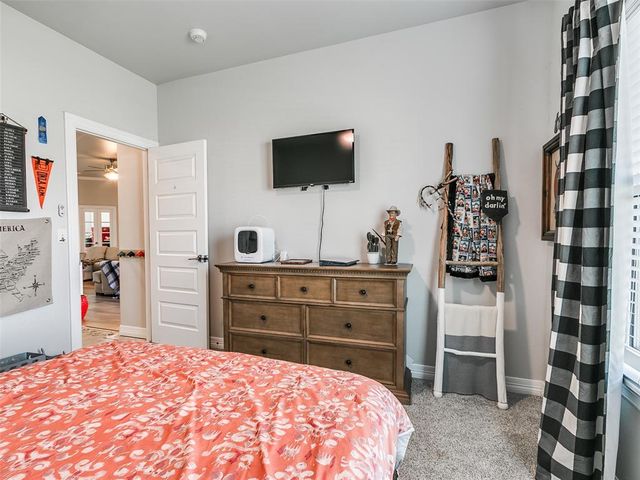 10624 Glover River Drive, Yukon, OK 73099