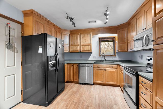 9356 S 375 E, Brookston, IN 47923