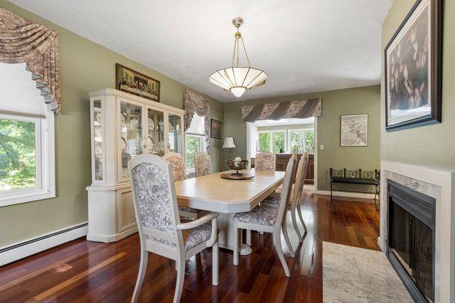 115 Village Xing, Fitchburg, MA 01420