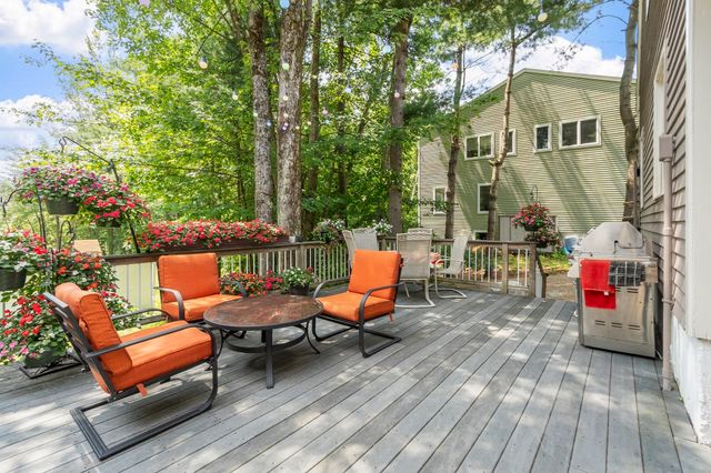 115 Village Xing, Fitchburg, MA 01420