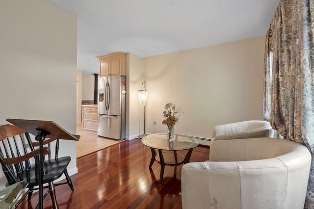 115 Village Xing, Fitchburg, MA 01420