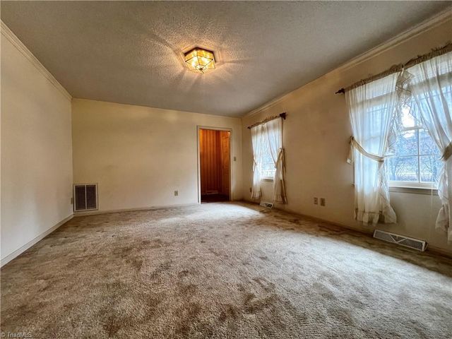 3806 Bentbrook Drive, High Point, NC 27265