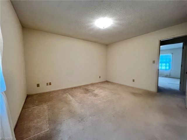 3806 Bentbrook Drive, High Point, NC 27265