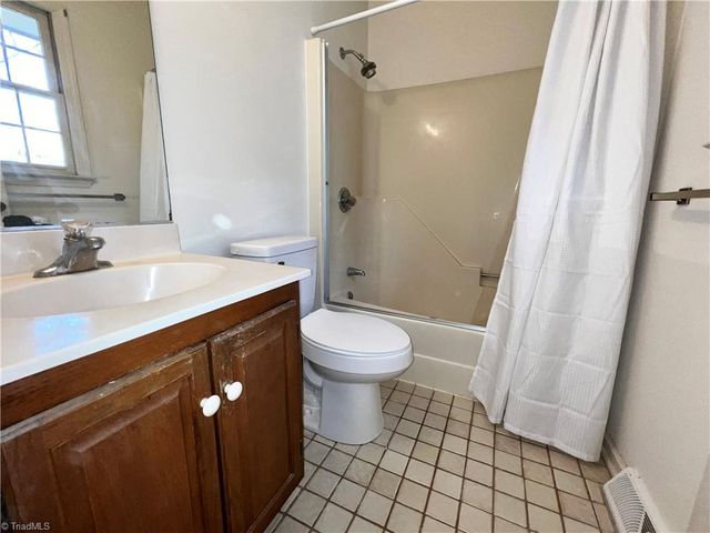 3806 Bentbrook Drive, High Point, NC 27265