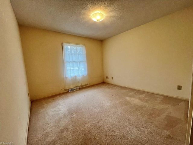 3806 Bentbrook Drive, High Point, NC 27265