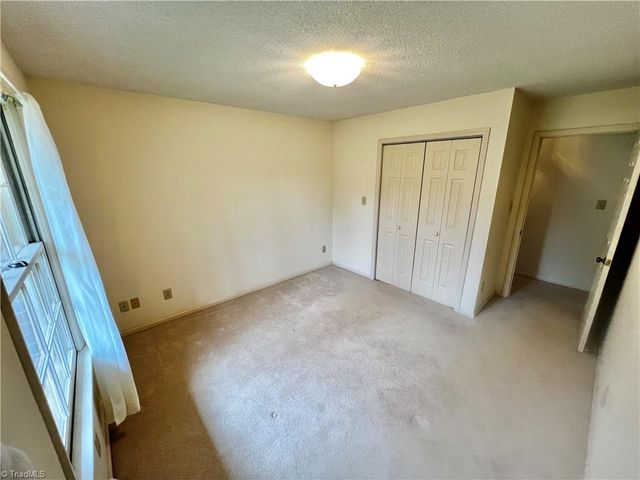 3806 Bentbrook Drive, High Point, NC 27265