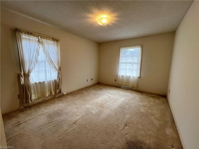 3806 Bentbrook Drive, High Point, NC 27265