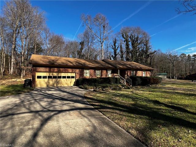 3806 Bentbrook Drive, High Point, NC 27265