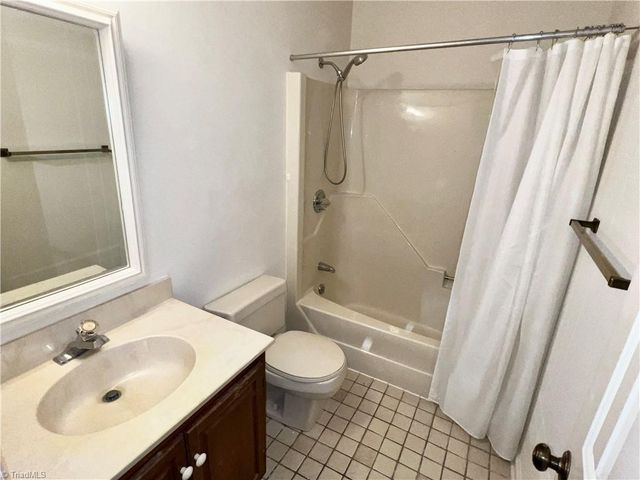 3806 Bentbrook Drive, High Point, NC 27265