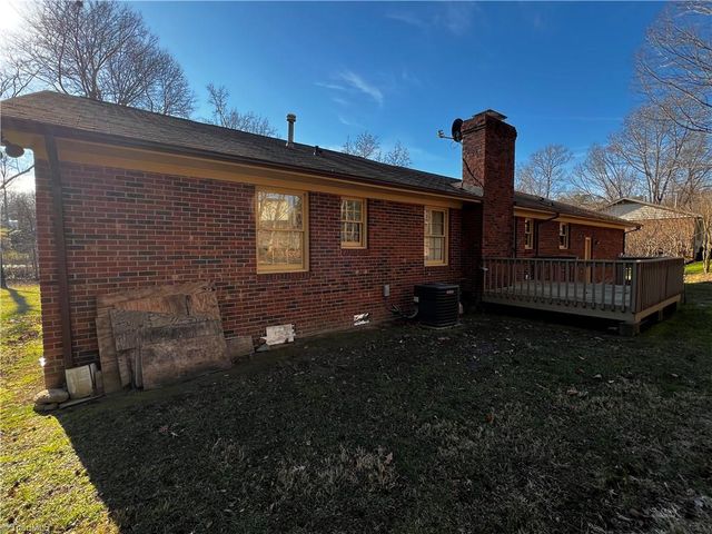 3806 Bentbrook Drive, High Point, NC 27265