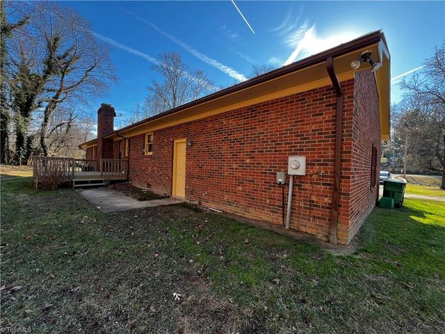 3806 Bentbrook Drive, High Point, NC 27265