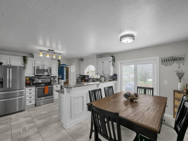 3704 Carlotta Street, Grove City, OH 43123