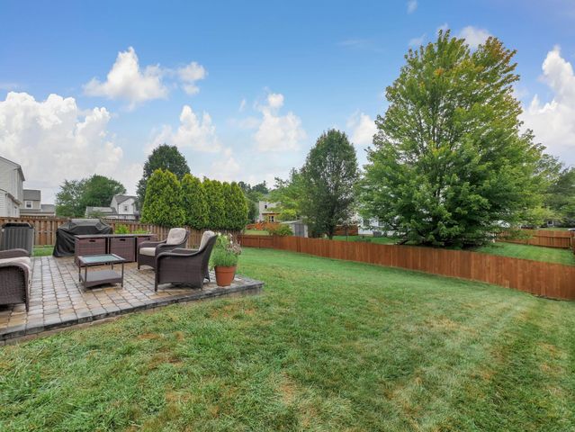 3704 Carlotta Street, Grove City, OH 43123