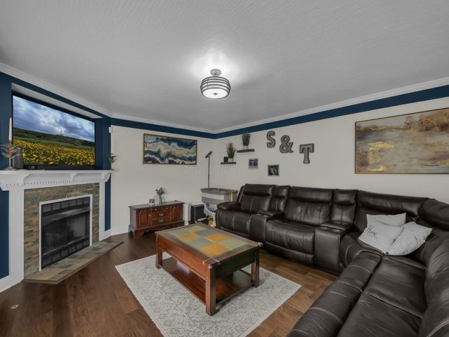 3704 Carlotta Street, Grove City, OH 43123