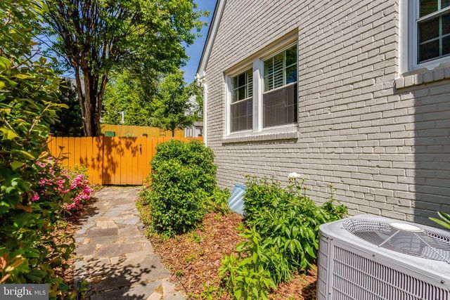 2708 SYCAMORE ST, Alexandria, VA 22305