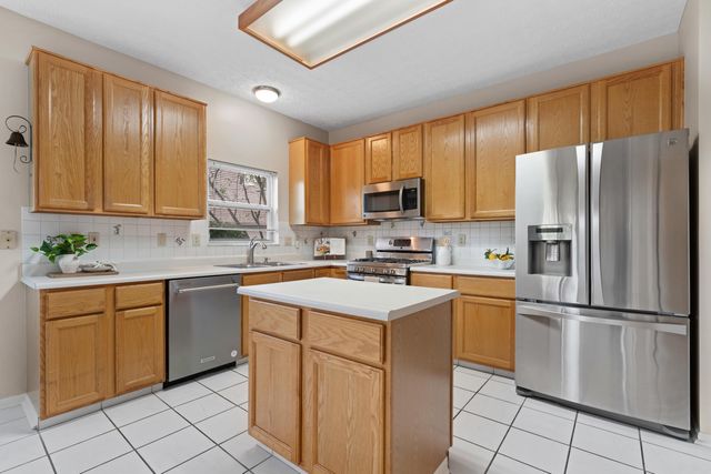 1066 Celosia Court, Reynoldsburg, OH 43068