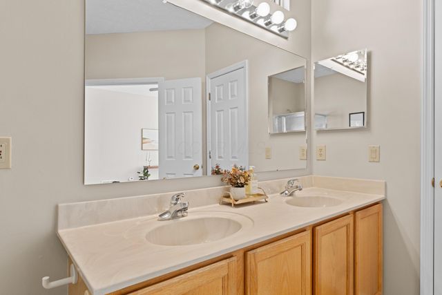 1066 Celosia Court, Reynoldsburg, OH 43068