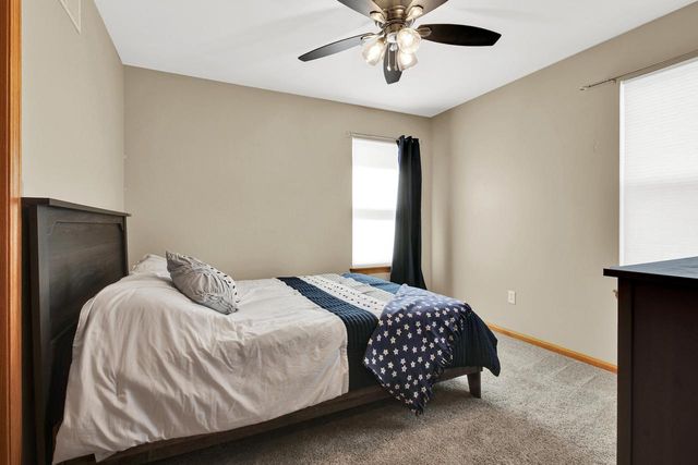 511 Acacia DRIVE, Grafton, WI 53024