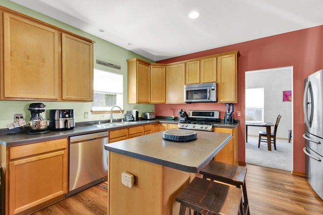 511 Acacia DRIVE, Grafton, WI 53024