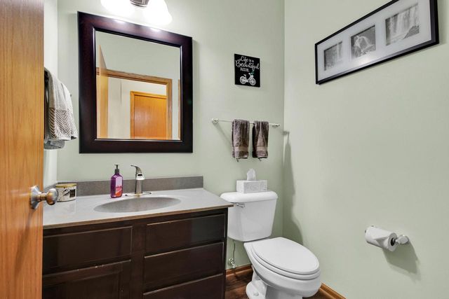 511 Acacia DRIVE, Grafton, WI 53024