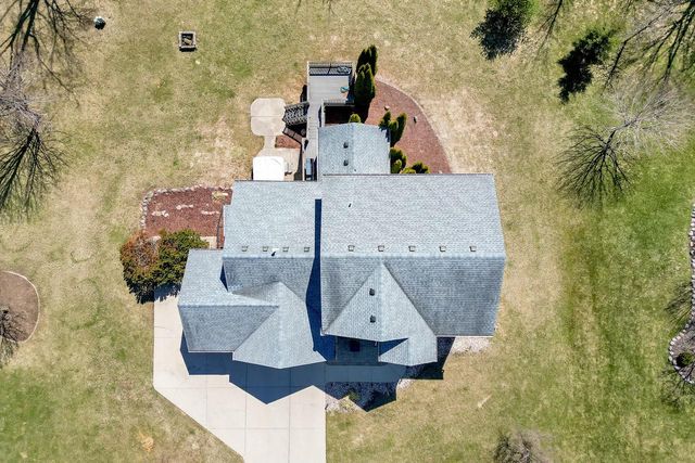 511 Acacia DRIVE, Grafton, WI 53024