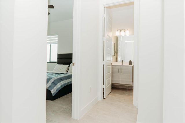 10710 Aqua Ct, Parkland, FL 33076