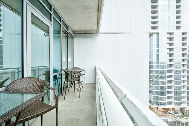 222 West Ave 1911, Austin, TX 78701